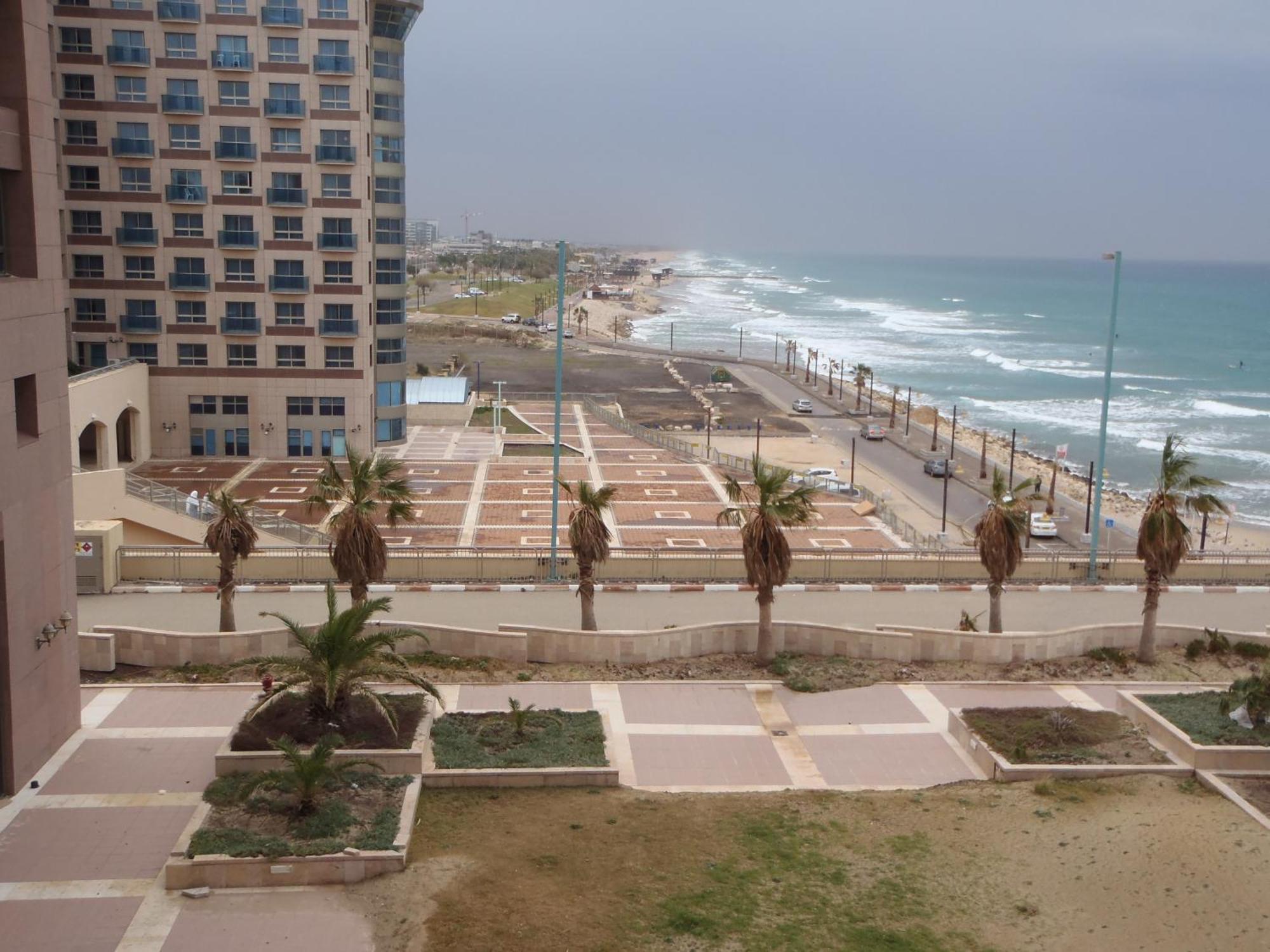 Beach Apartments Haifa Exterior foto